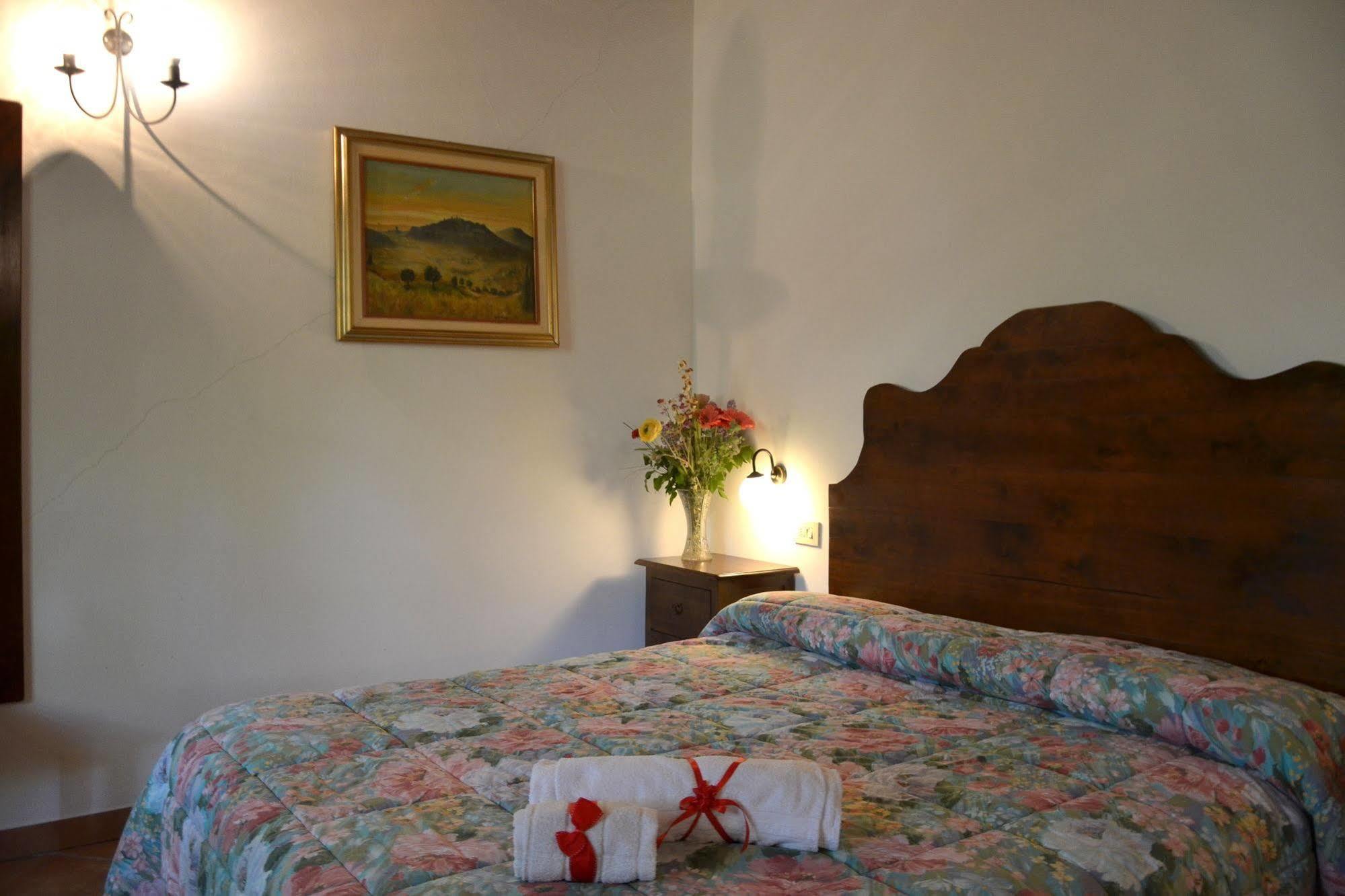 Agriturismo Il Casalone Montepulciano Stazione Exterior foto